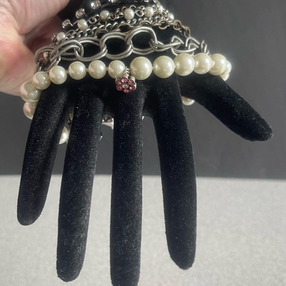 Faux Pearl & Silver Toned Chains Multi Strand Bracelet - Picture 3 of 7